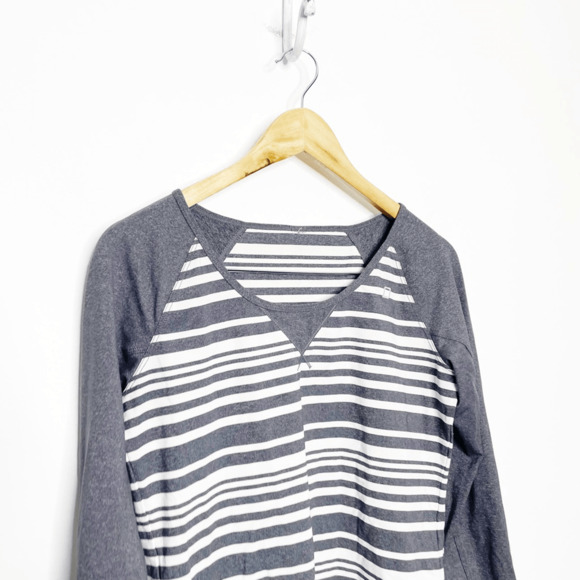 LORNA JANE Raglan Striped Long Sleeve gray activewear crew neck womens medium m - Picture 3 of 6